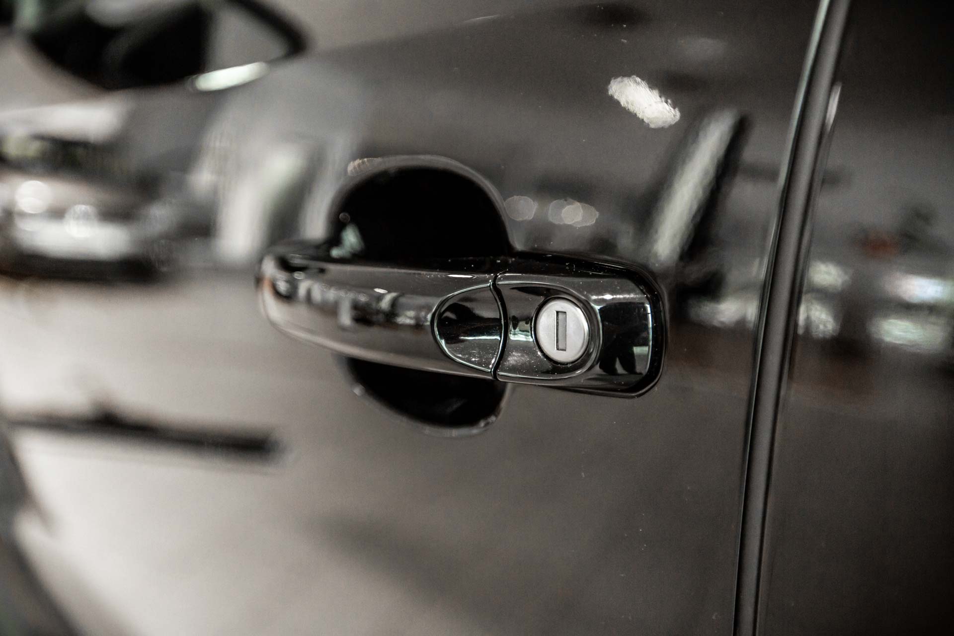 Фотография дверей Volkswagen Amarok