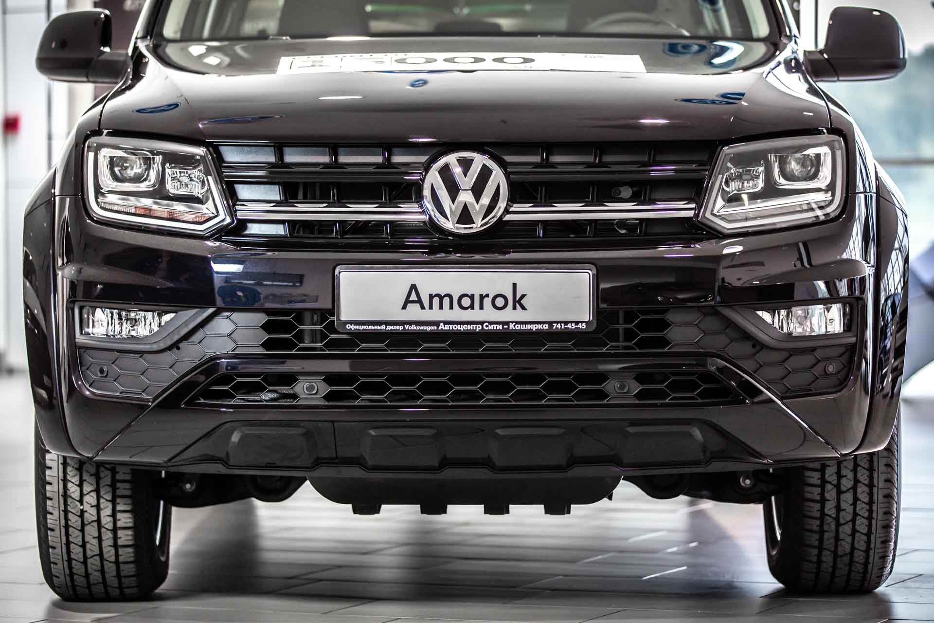 Фото переднего бампера Volkswagen Amarok