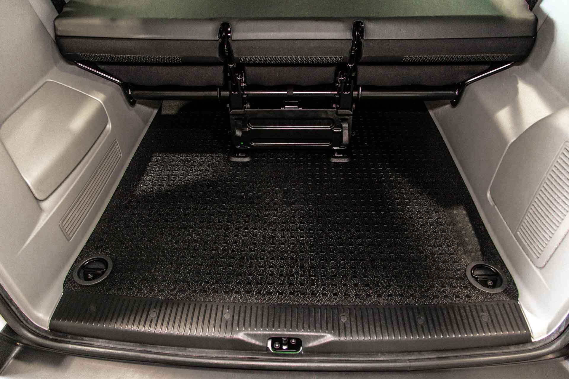 Фотография багажника Volkswagen Caravelle