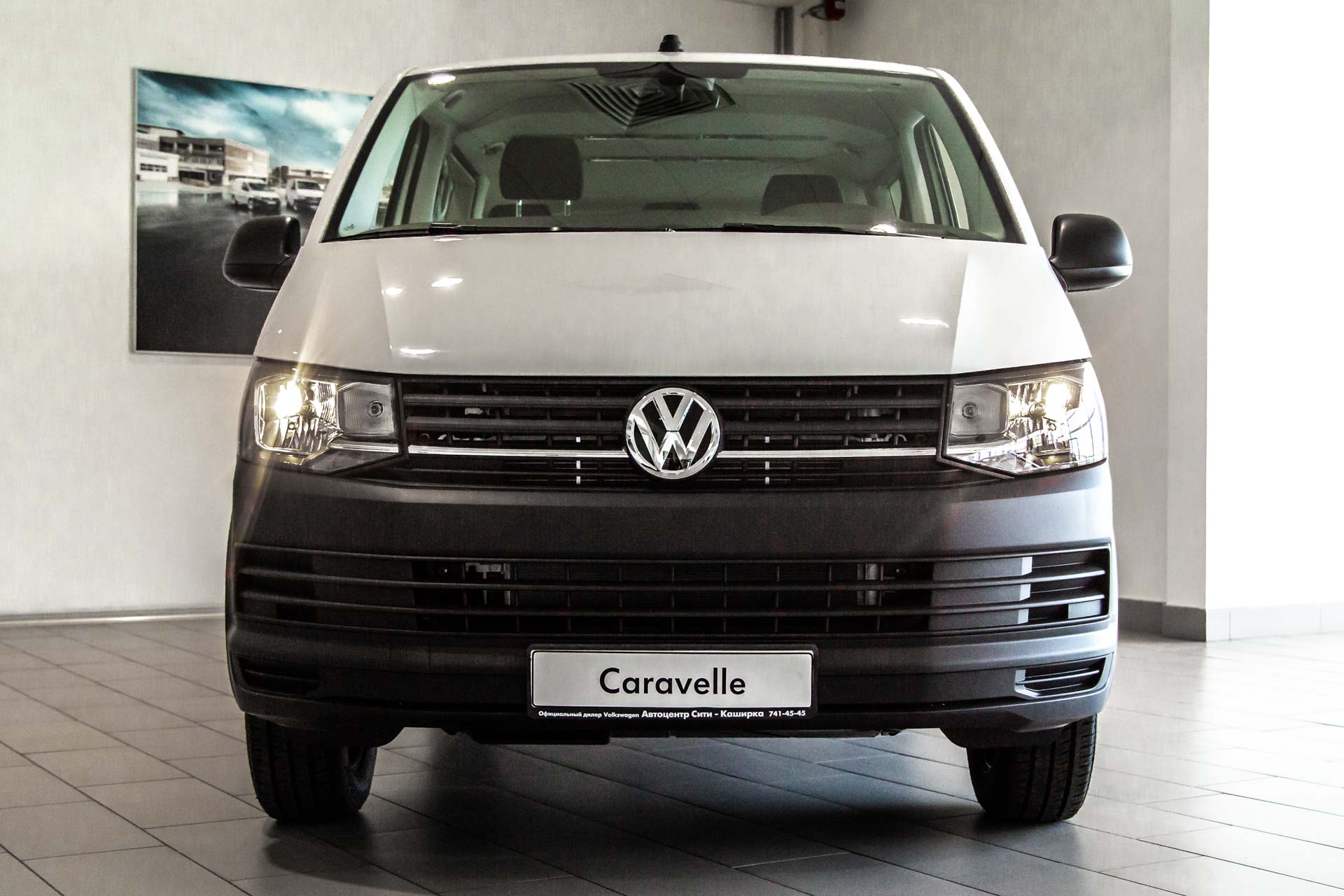 Фото передних фар Volkswagen Caravelle